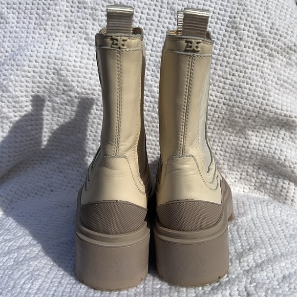 Sam Edelman Women's Ivory Round Toe Pull On Lulia Chelsea Boots Size US 6 - Picture 3 of 9